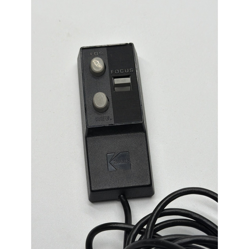 Kodak Carousel Projector Wired Remote Control Forward Reverse Focus 5-Pin Black - Picture 2 of 3